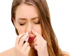 تفاوت انحراف بینی و پولیپ بینی